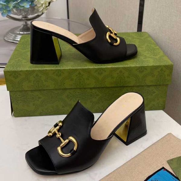 

designer leather outer slippers, gentle summer women's sandals, thick soles, fashionable casual students, all-match high heels, Black