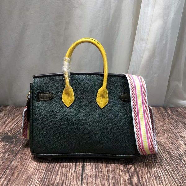 

2021 versatile color contrast women's portable wide strap single shoulder buckle bag