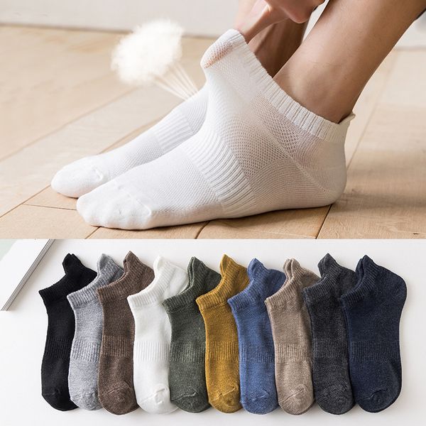 

fashion 1 pair cotton men short socks fashion breathable man ankle socks comfortable solid color casual socks male street fashions, Black;white