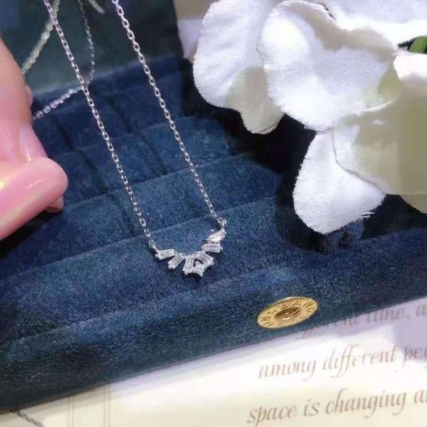 

chains designer original diamond-studded geometric chain necklace pendant luxury exquisite and elegant ladies jewelry, Silver