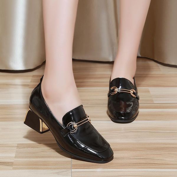 

dress shoes classic black white mid heels women metal chain patent leather thick pumps casual square toe high heel 2021