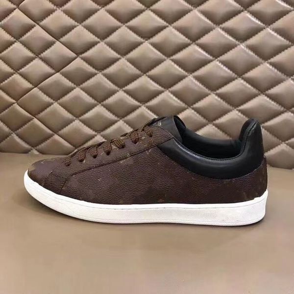 

2021 latest high-quality fashion men's casual outdoor sports shoes handsome and versatile luxury packaging zapatos hombre size 38-45, Black