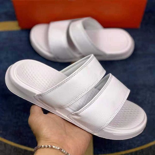 

2021 classic slippers summer luxury woman beach cartoon big head slippers designer leather flat sandals l bath men, Black