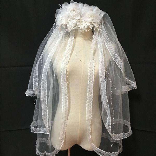 Veli da sposa bianchi vintage Lunghezza 75 cm Tre strati Perline Fiori 3D Velo da sposa Alta qualità Disponibile