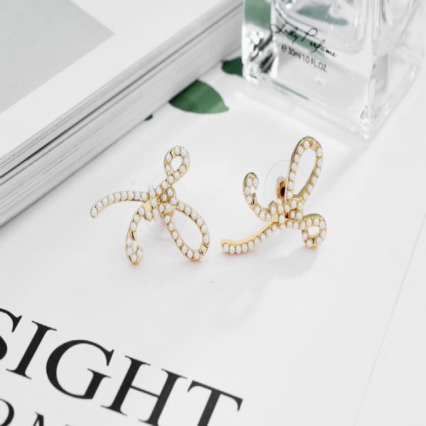 

charms 2021 saijia irregular small fragrance pearl earrings, Golden