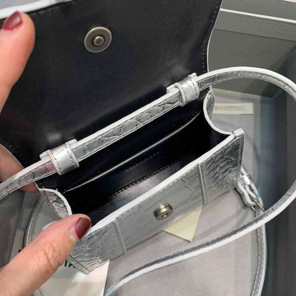 

handbag 2021 new leather women's hand-held shoulder bag with zipper luxury design cosmetics coin collection j9kp