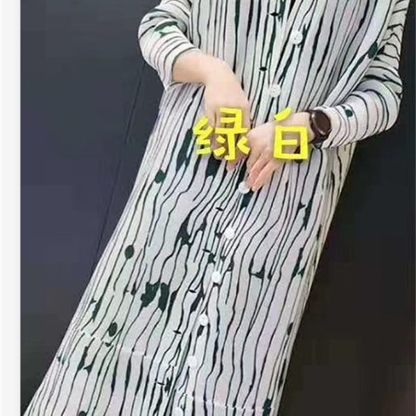 

coats miyake turn-down collar slim pleated single breasted outerwear, Tan;black