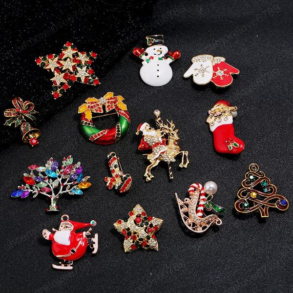 Brooches de Natal Pins Bonito Santa Snowman Claus Chapéu Luvas Bells Socks Penguin Candy Enamel Pin Crachás Broche para Mulheres Presente