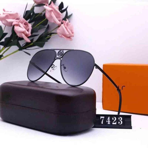 

vintage new sunglasses men's and women's street shooting sunglasses travel fashion glasses 7423 glasses_outletmda8, White;black