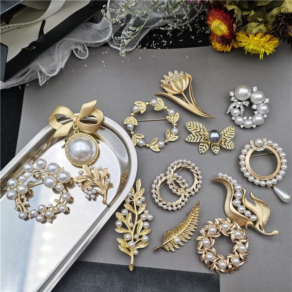 

new retro matte gold brooch pin bow accessories simple fashion pearl, Gray