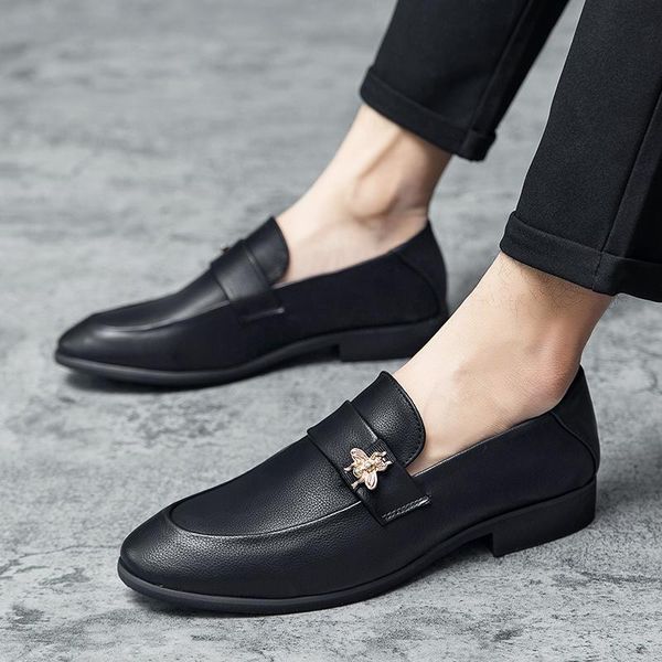 

luxury fashionn pointed embroidery driving shoes men slip-on casual loafers business formal dress footwear zapatos hombre, Black