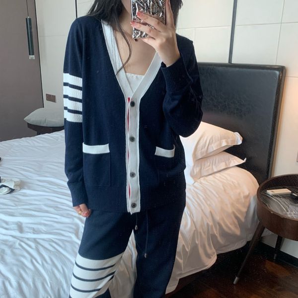 

8981tb sausage dog cardigan wool knitted jacket korean loose college style four bar women's wear, White