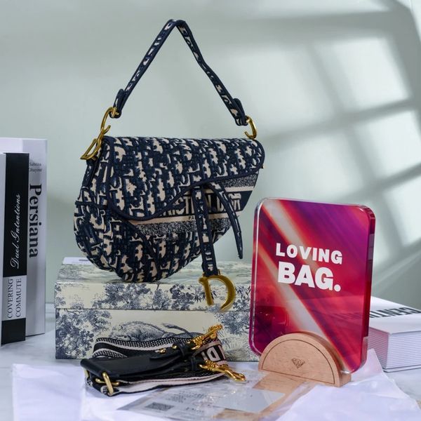 

embroidery saddle bag women shoulder luxury retro handbag classic fashion genuine canvas bag