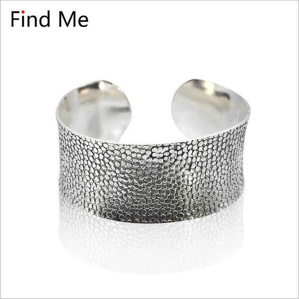 Find Me Mode Vintage Ethnische Silber Farbe Manschette Armband Boho Geschnitzte Blume Breite Öffnung Armbänder Armreif für Frauen Schmuck Q0719