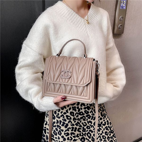 

in women's bag fashion spring and summer 2021