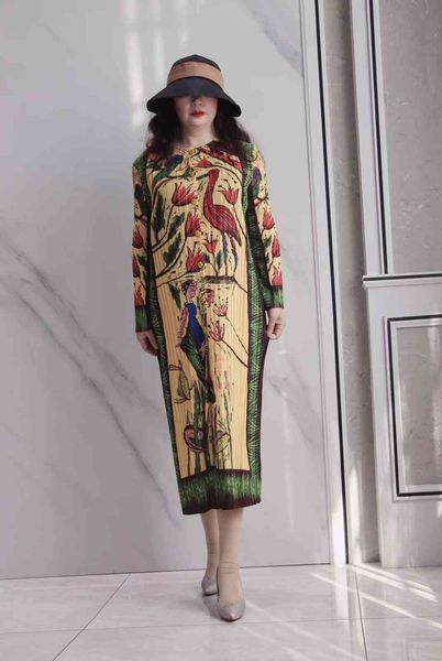 

warm sales miyake fold printing retro collar long dress stock, Black;gray