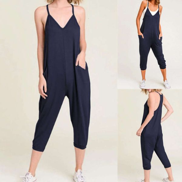 

2021 spring and summer new women's suspender pocket jumpsuit, Black;white