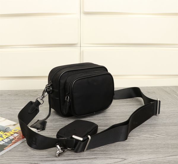 

men's and women's fanny packs cross body bags