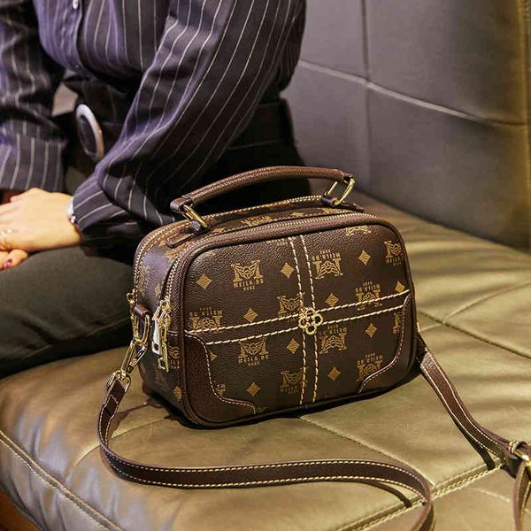 

bags handbags wallets 2021 french minority foreign style women's messenger versatile ins portable bucket, Black;red