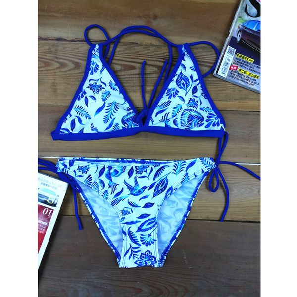 

avant-garde swimsuit for women 2021 fashion triangle backless digital printed bikini, White;black