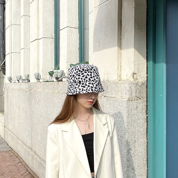 

female autumn and winter new leopard fisherman's designer versatile bucket hat cute street net red basin fashion