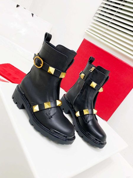 

designer women roman stud calfskin combat boots lady fashion ankle boot leather rivet winter flat sneakers size eur 35-40, Black
