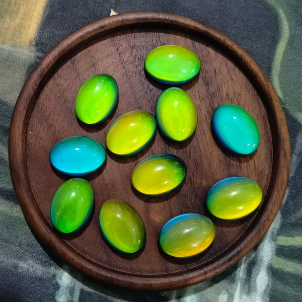 

new fashion magic mood color change oval/round gemstone for sale, Black