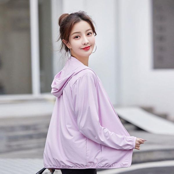 

middle-aged women 2021 summer fashion camouflage thin jacket female hooded windbreaker coat ladies sun protection clothing n45 women's, Black;brown
