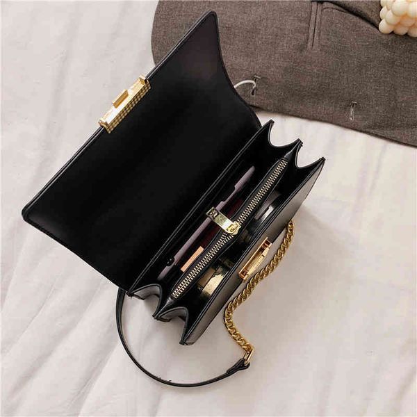 

2022 factory wholesale handbag women's simple and fashionable single shoulder chain embossed texture small square