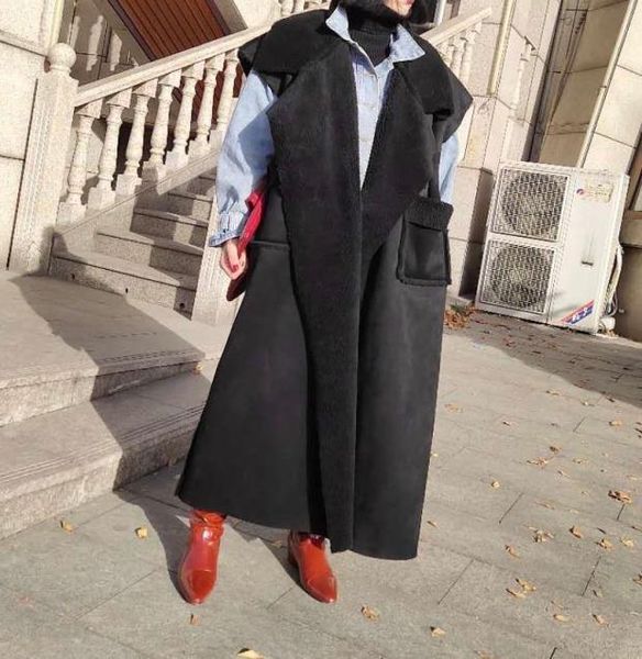 

autumn and winter solid wide shoulder and super long vest imitation fur loose thickness woman jacket 210421, Black;white