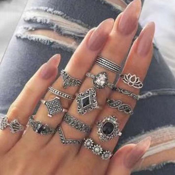 

fashion hollow lotus black 15 piece combination ring set