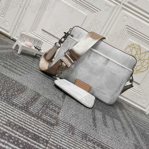 

district trio messenger denim cross body bag mens designer leather shoulder bags mans luxurys designers crossbody coin purse wallet hobos to