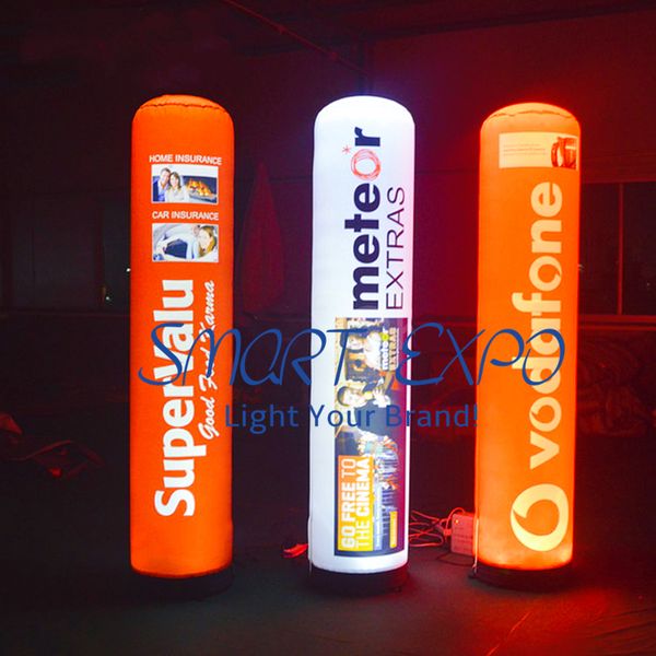 Aufblasbare Beleuchtungssäule mit einem Durchmesser von 0,63 x 2,5 m für Werbeveranstaltungen mit LED-Licht am Sockel und individuellem Logo-Druck