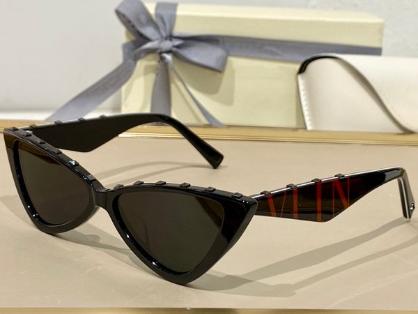 

sunglasses for women men summer 4064 cat eye style anti-ultraviolet retro plate full frame fashion eyeglasses random box, White;black