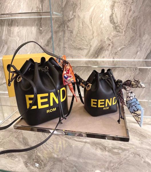 

2021 women's bag letter print drawstring slung bucket lazy street style one shoulder hand hand zly