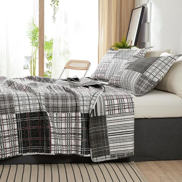 

quilt set lightweight plaid bedspread patchwork bedding all-season quilts reversible pillow shams coverlet comforters & sets