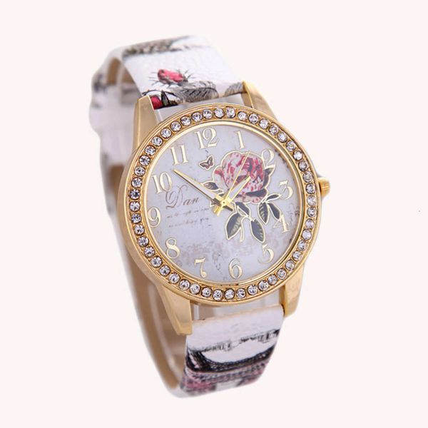 

watch fashion diamond gilded personalized graffiti charming rose band, Slivery;brown