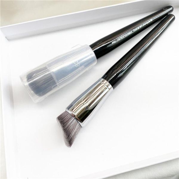 

brand pro ultra liquid foundation brush #83 - angled flawless evenly cream beauty makeup brush1