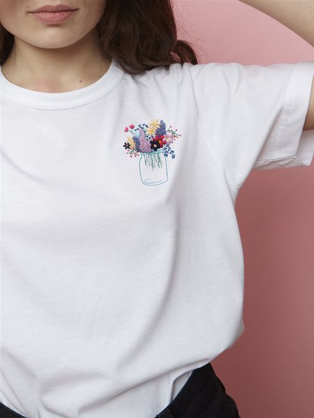

t shirt females white embroidered print short sleeve casual loose o neck t-shirt summer 2021