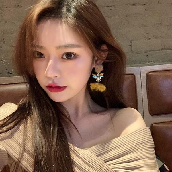 

hoop & huggie autumn and winter sweet plush flower earrings korean graceful online influencer contrast color ear studs long, Golden;silver