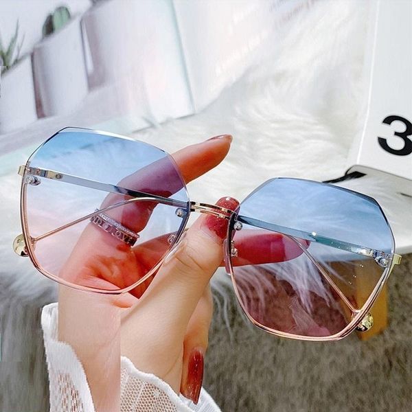 

sunglasses luxury elegant big round women shield shadow metal frame oversized sun glasses holiday beach zonnebril dames, White;black