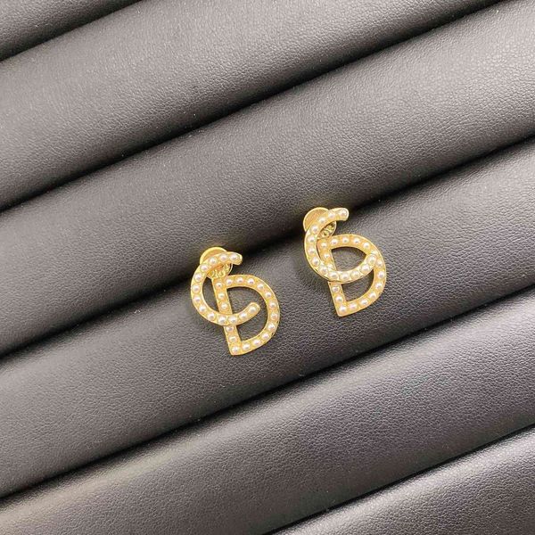 

d home / dijia new letter cd earrings women's net red temperament anti allergy high quality, Golden