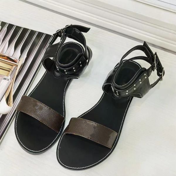 

fashion leather flat sandal women luxurys designers sandals girl slides sandalias casual sandals beach slippers sizes 35-42 in the box, Black