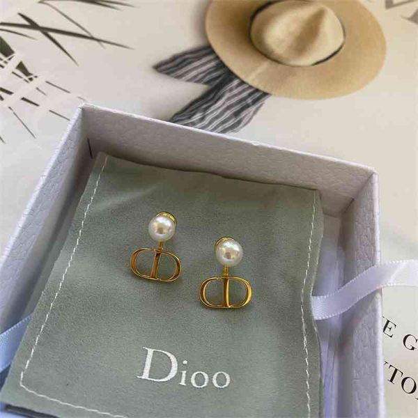 

70% off outlet online new letter same pearl earrings female star, Golden