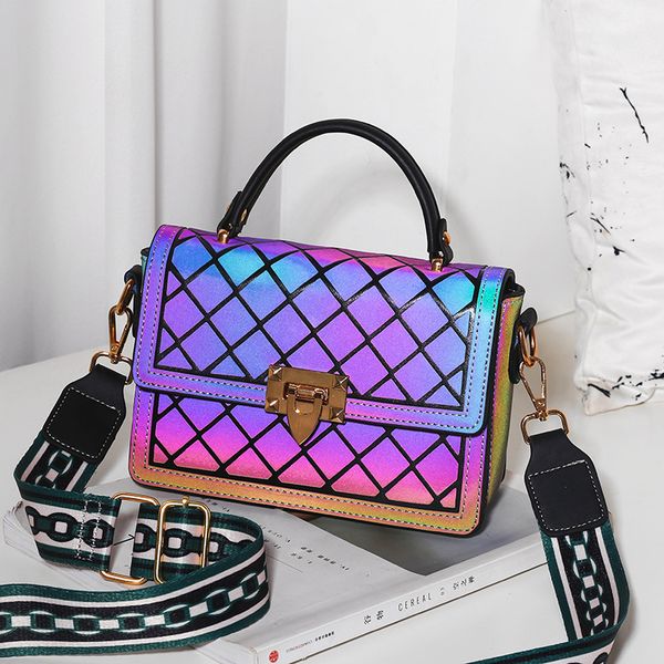 

2021 fashion night light versatile women's handbag korean one shoulder messenger bag