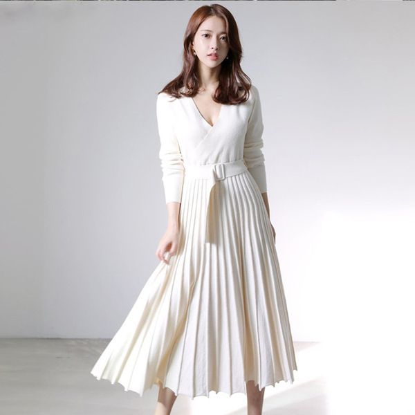 

winter fashion long sleeve sweater dress women's v-neck thick warm pleated knitted dress elegant black white vestidos 210522, Black;gray