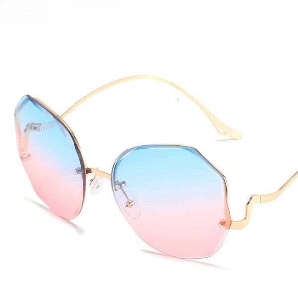 

aviator sunglasses 2021 fashion tea gradient sunglasses women ocean water cut trimmed lens metal curved temples sun glasses female uv400, White;black