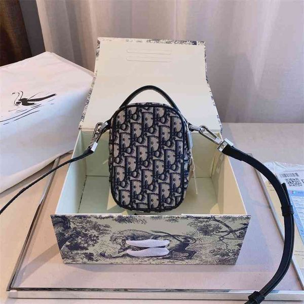 

handbaglight luxury 2021 new trend fashion versatile korean mobile phone bag leisure one shoulder messenger bag small handbaggg bag