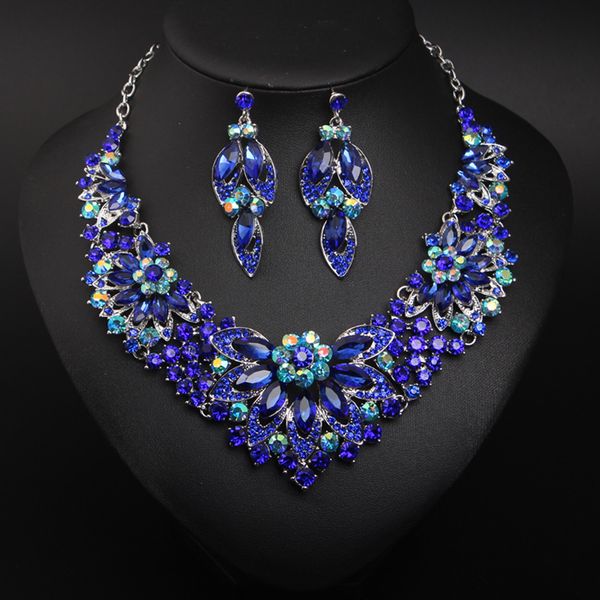 

exaggerated crystal flower necklace decoration set female accessories, Silver