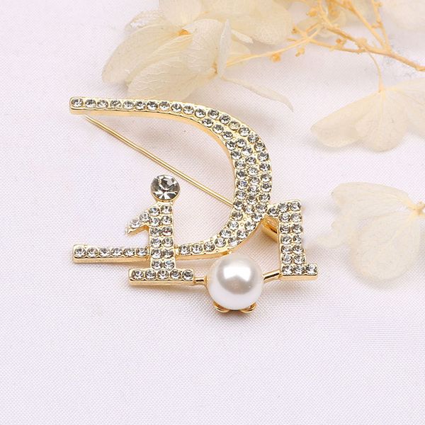 

classic vintage gold luxury desinger brooch women rhinestone letters brooches suit pin fashion jewelry clothing decoration accessories, Gray